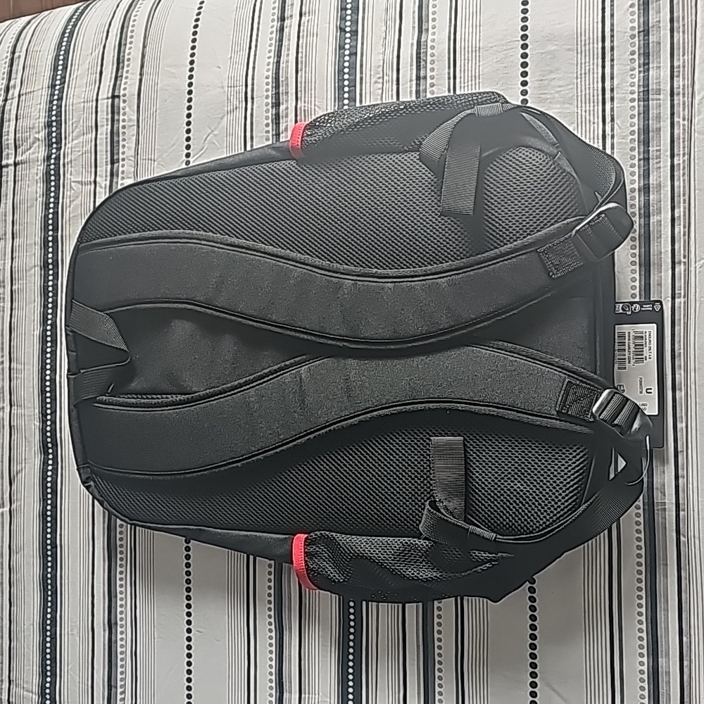 Oakley Backpack - Picture 2 of 10